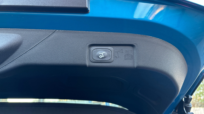 Ford Puma 1.0 EcoBoost Hybrid mHEV ST-Line X 5dr Petrol Hatchback